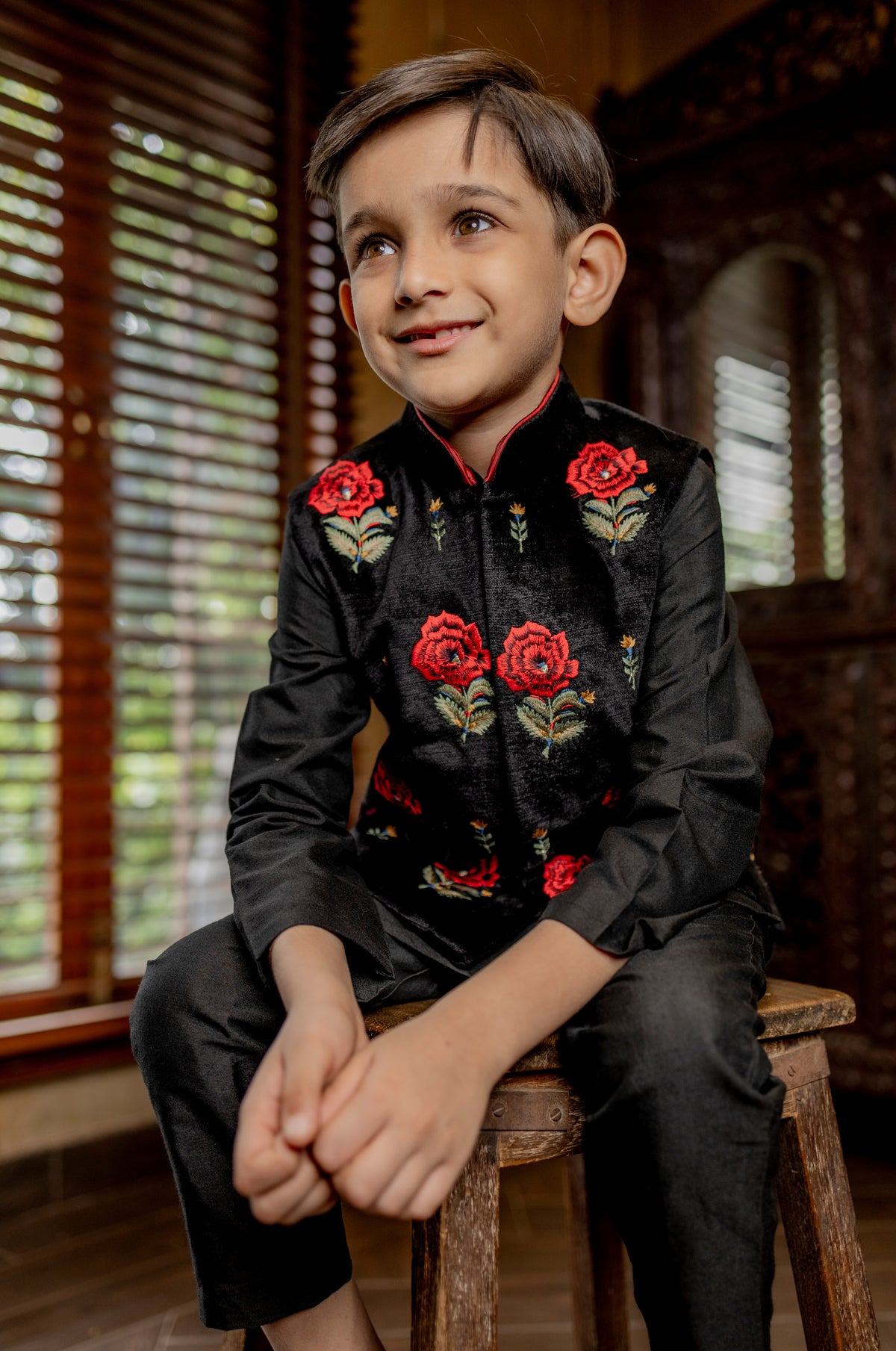 BLACK BUNDI KURTA SET WITH RED ROSE EMBROIDERY