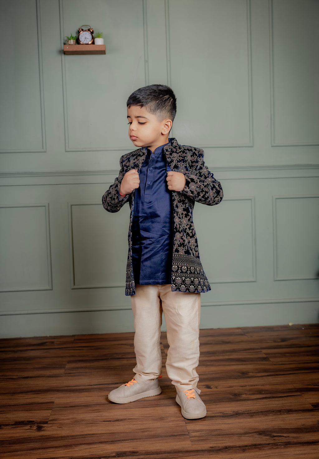 BLUE VELVET EMBROIDERED OPEN STYLE INDO WESTERN