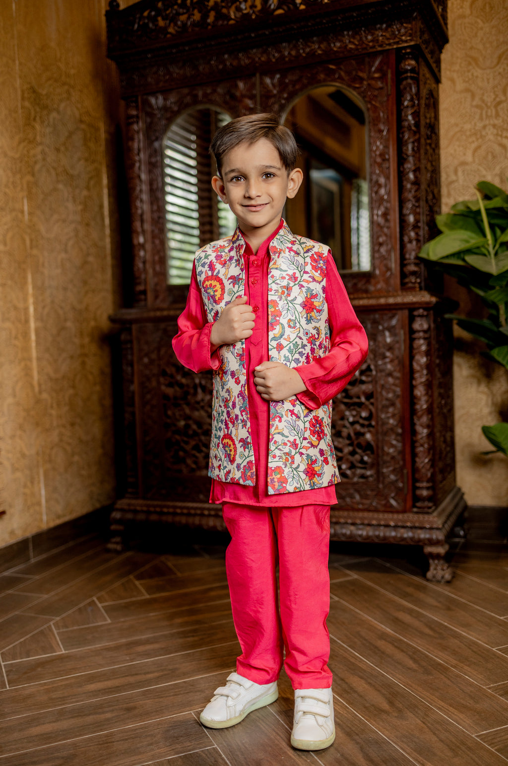 CREAM KASHMIRI SHWAL BUNDI WIYH KURTA SET
