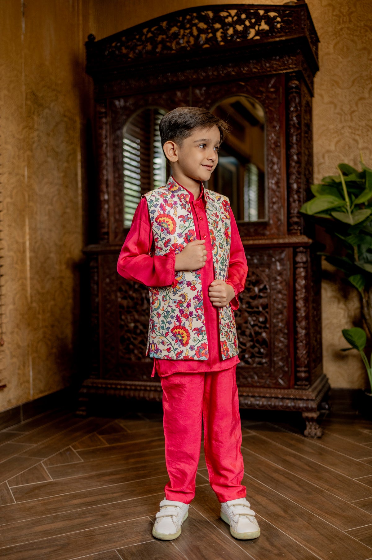 CREAM KASHMIRI SHWAL BUNDI WIYH KURTA SET