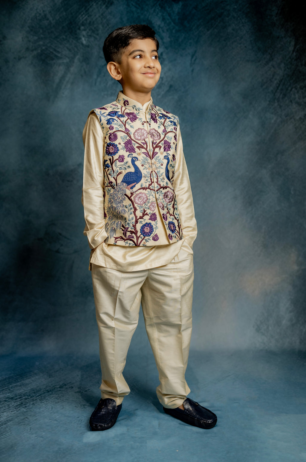 CREAM ALL OVER HEAVY EMBROIDERD BUNDI KURTA SET