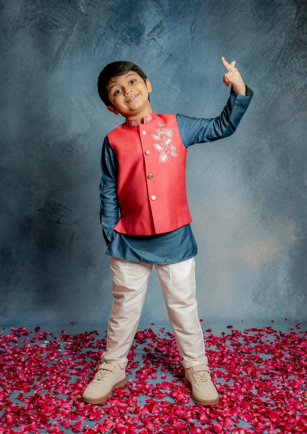 CRIMSON RED BUNDI WITH EMBROIDERY AND KURTA SET